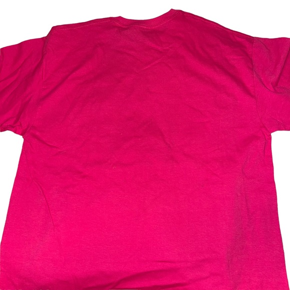 Gildan Armed & Dangerous Women’s Short Sleeve T Shirt Hot Pink Size XL - Picture 3 of 4